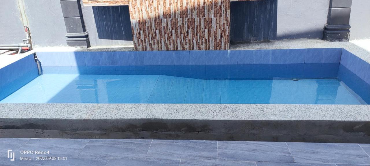 Rania Homestay With Private Pool Seri Iskandar Perak Near Utp Uitm Kampong Bota Road ภายนอก รูปภาพ